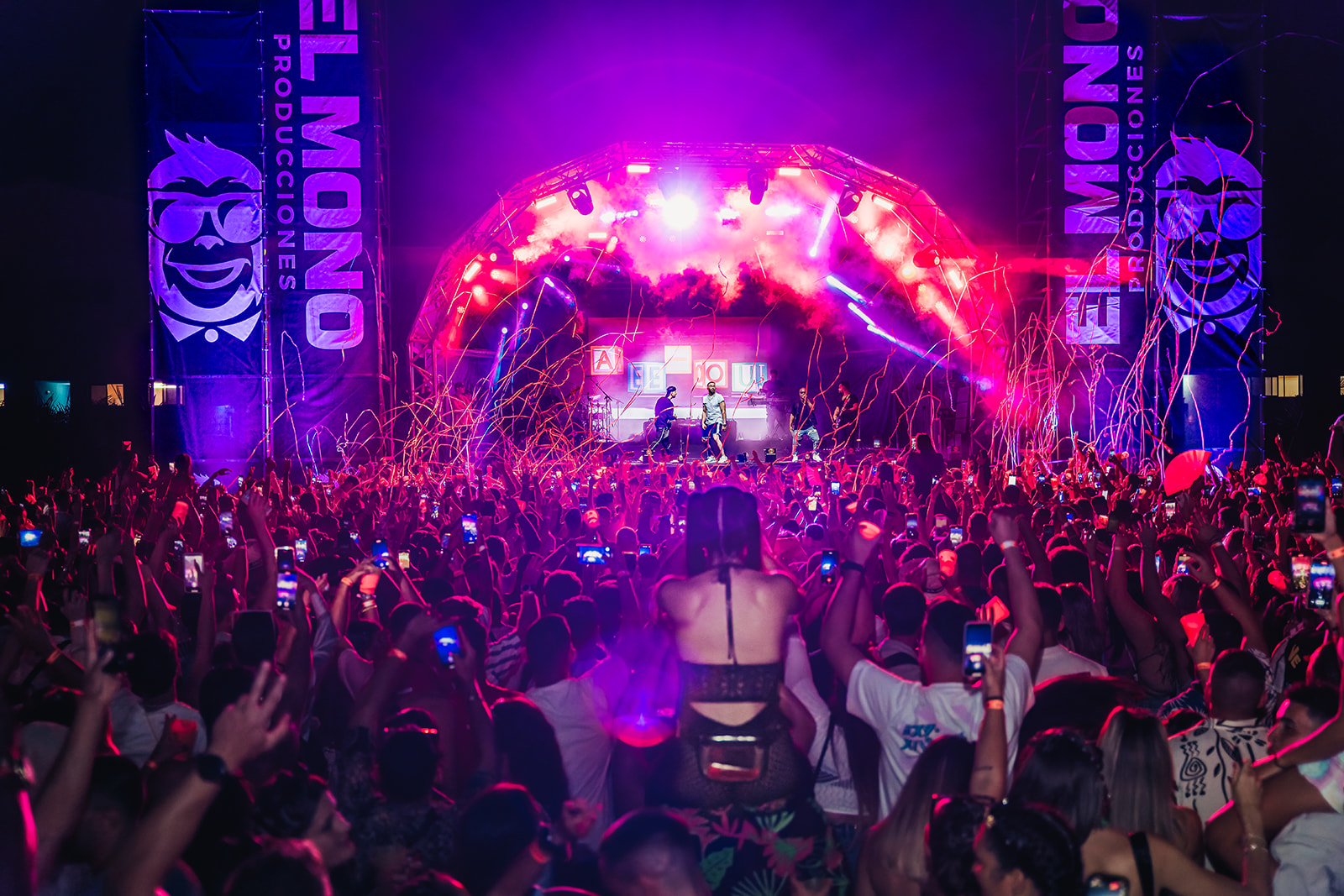 Viva Reggaetón en Maspalomas (2022): el primer festival de reggaetón con barra libre en el Campo Nº1
