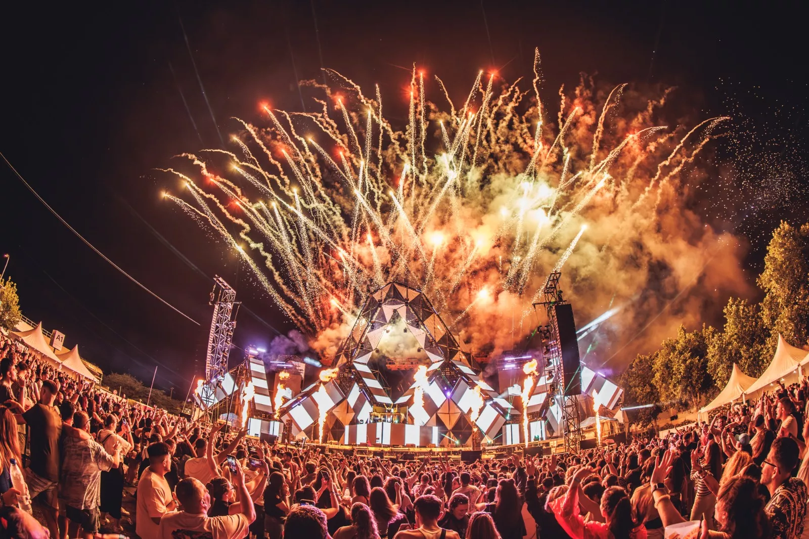 I Love Reggaetón & Love the 90's en Tenerife (2024): producción local de un festival de 30.000 personas